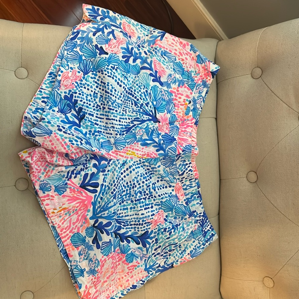 Lilly Pulitzer Large Ocean View Shorts